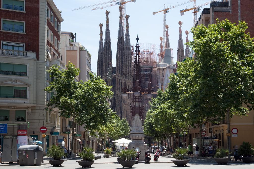Suite Home Sagrada Familia Барселона Екстер'єр фото